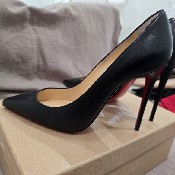 Christian Louboutin Kate 100 Nappa Leather Black Pointy Toe Pumps Heels Size 37 - Picture 5 of 12